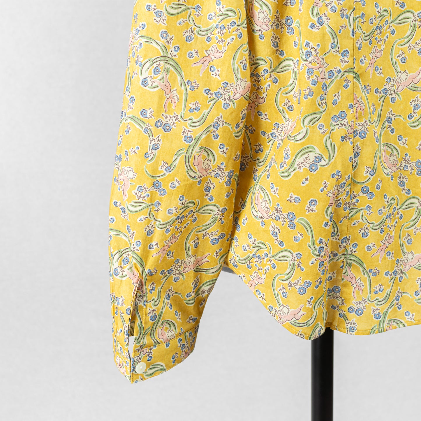 SARAHWEAR LIBERTY PRINT “Love Grandma Lyn” STAND COLLAR BLOUSE