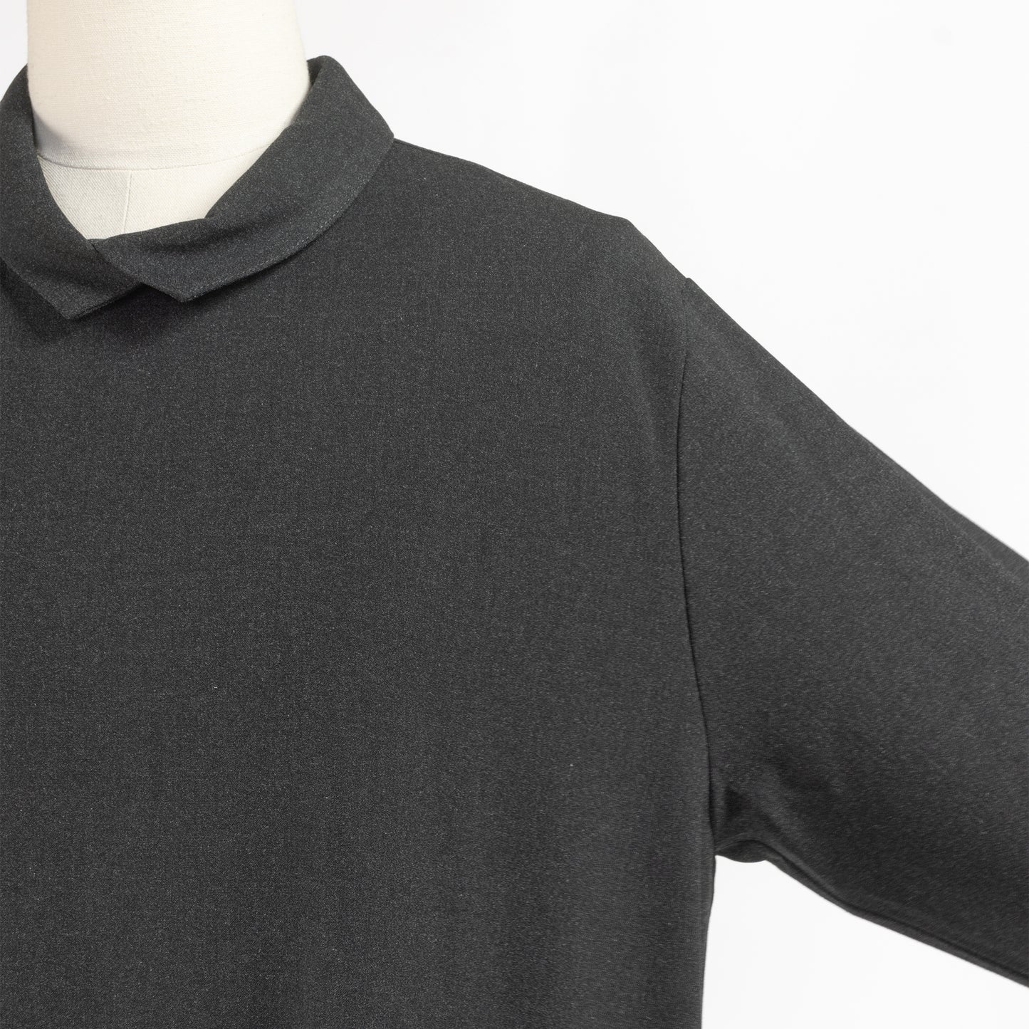 STAMP AND DIARY CROSS COLLAR FLARE TUCK OP