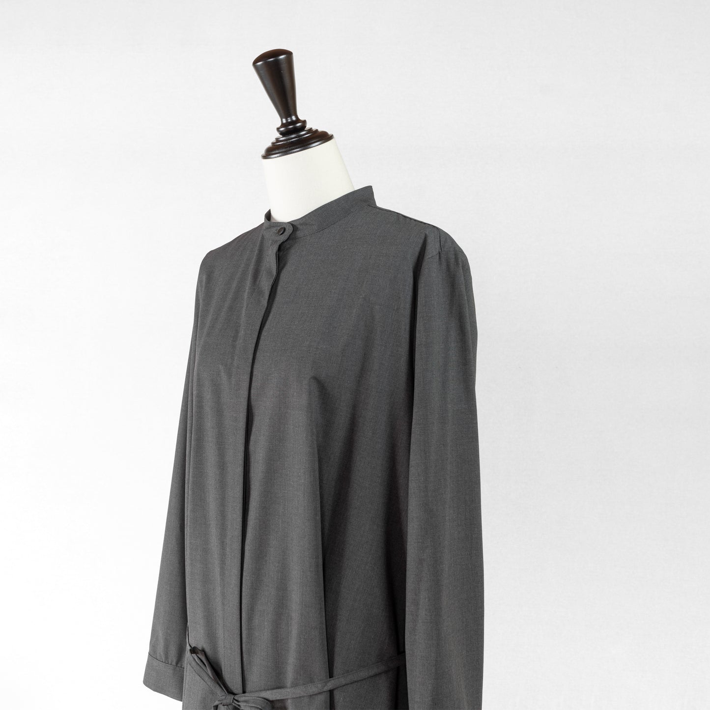 STAMP AND DIARY STAND COLLAR FLARE OP