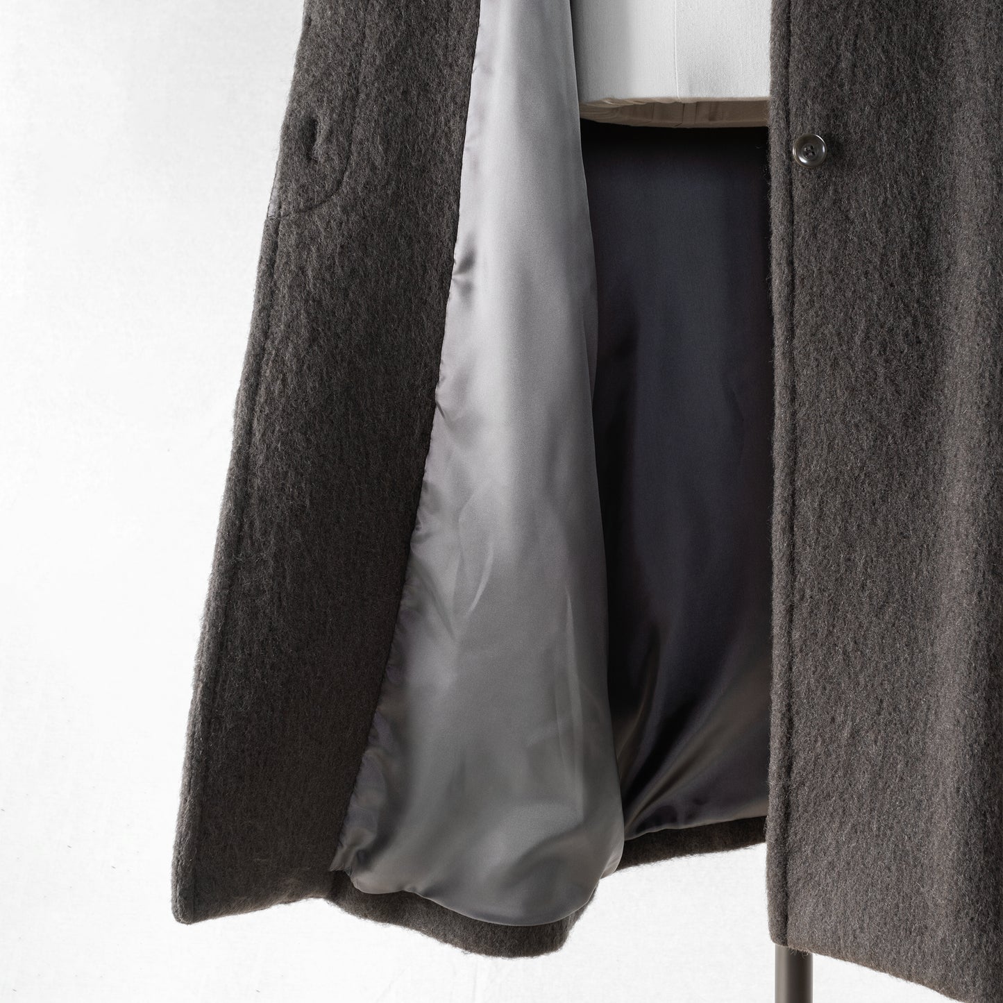 utilité MOHAIR LOOP SHAGGY NO COLLAR COAT