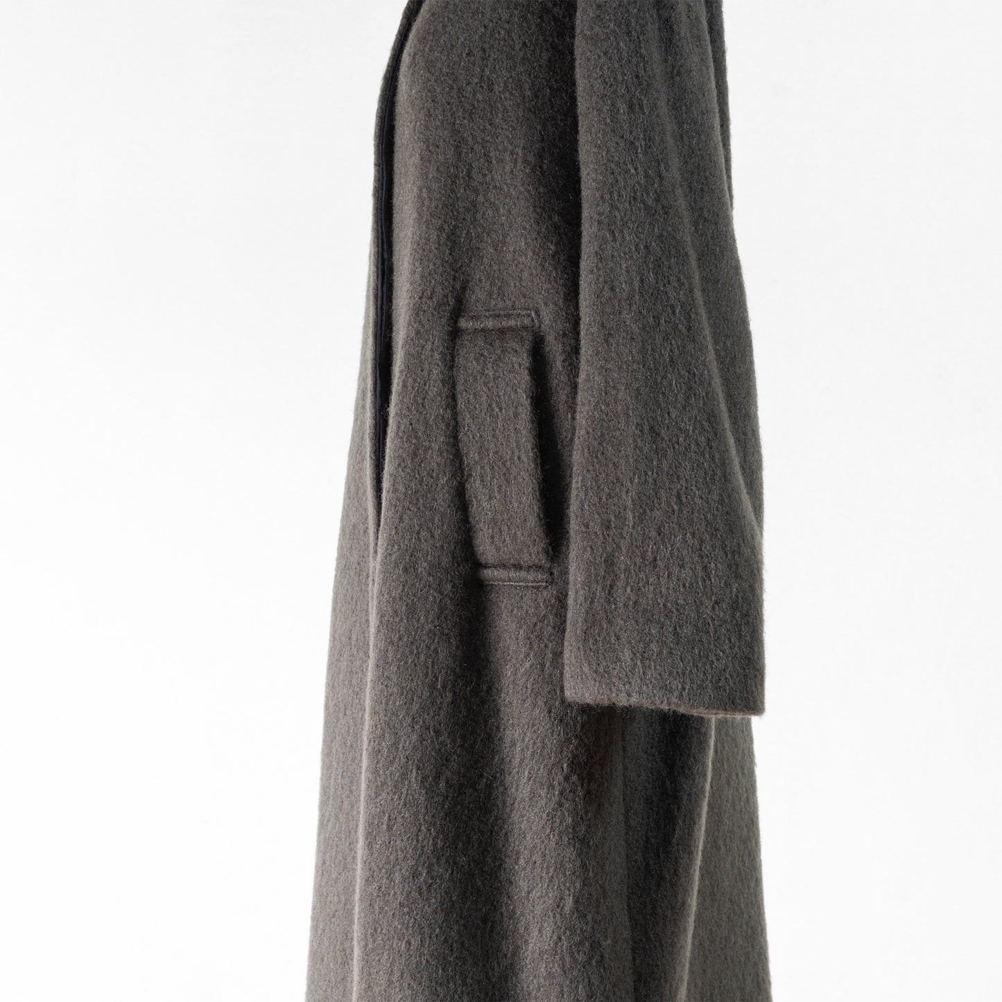 utilité MOHAIR LOOP SHAGGY NO COLLAR COAT