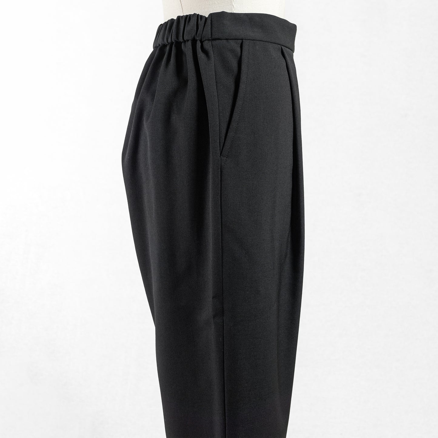 utilité T/W GABARDINE TUCK PANTS