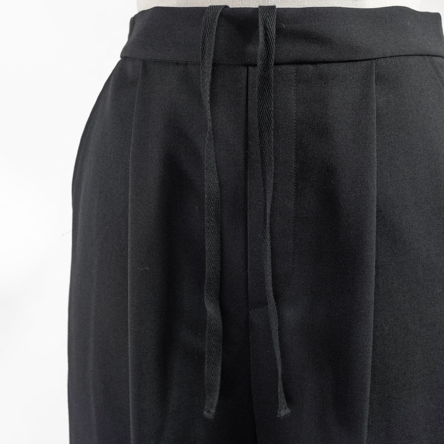 utilité T/W GABARDINE TUCK PANTS