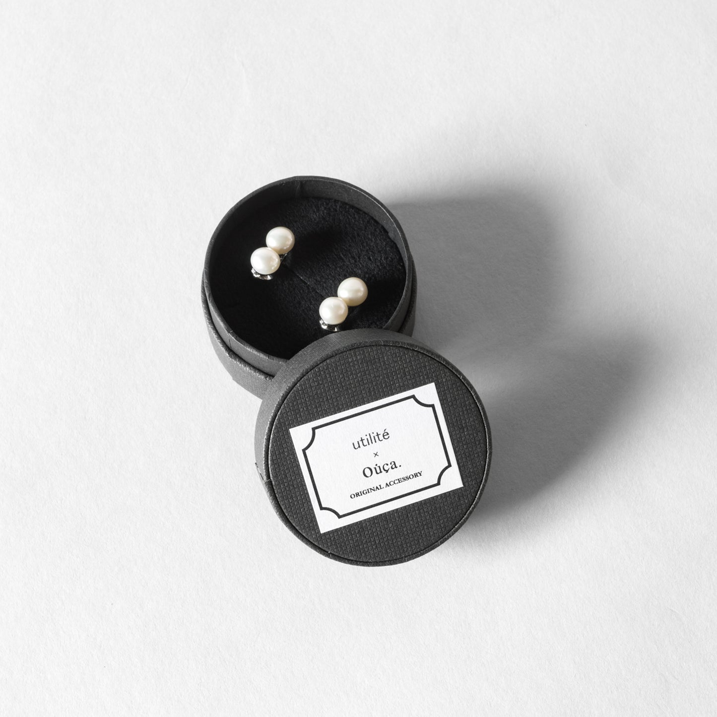 utilité × Ouca DOUBLE PEARL EARRING