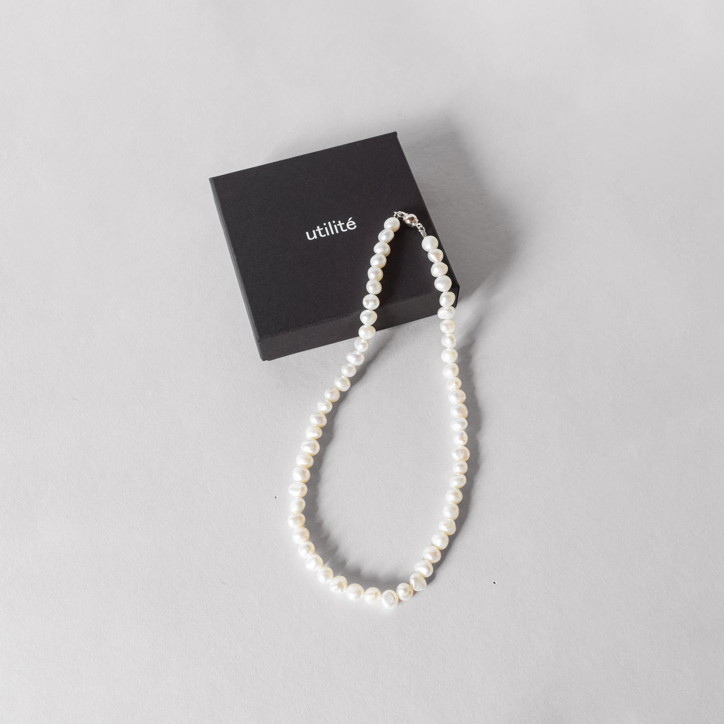 utilité BAROQUE PEARL NECKLACE 41cm