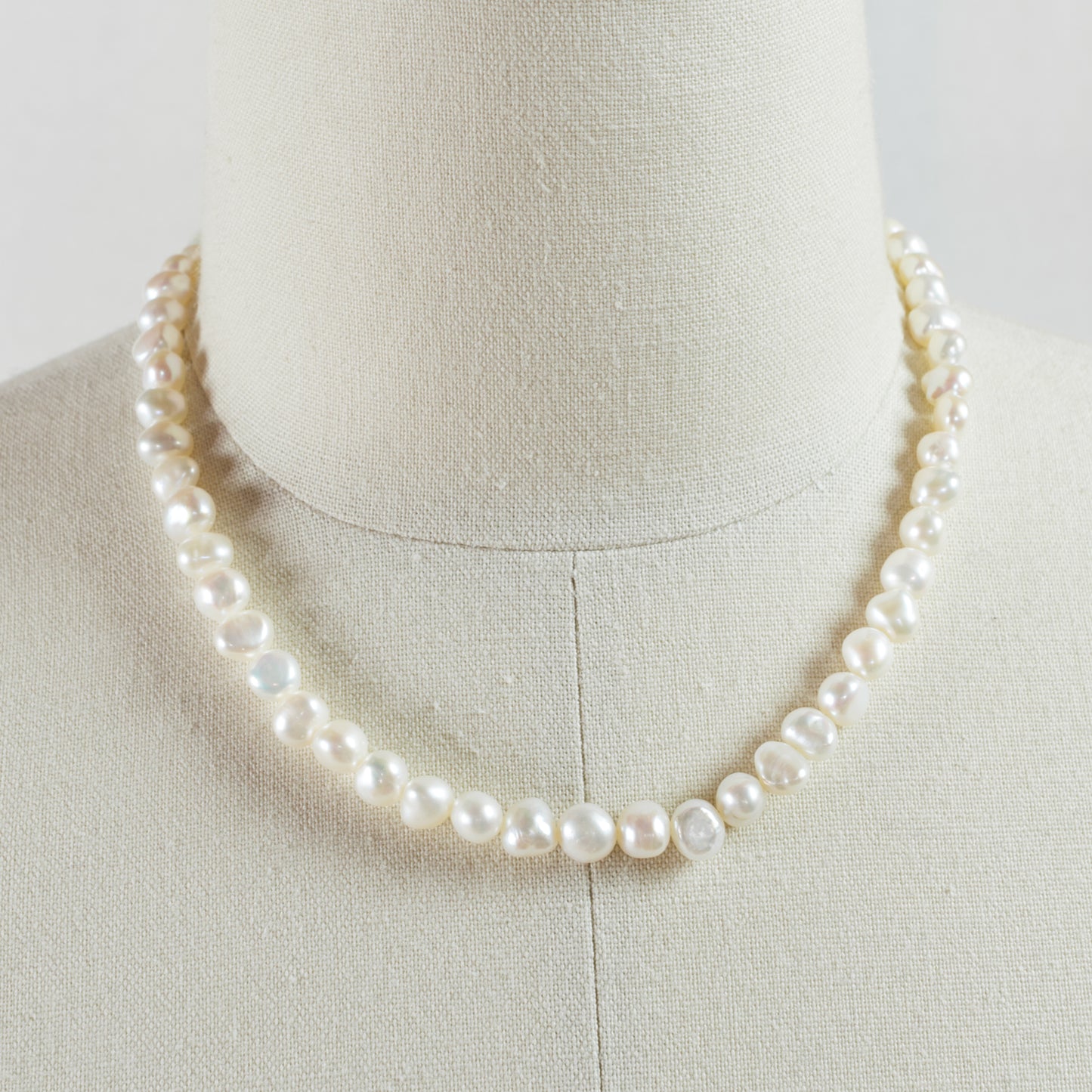 utilité BAROQUE PEARL NECKLACE 41cm
