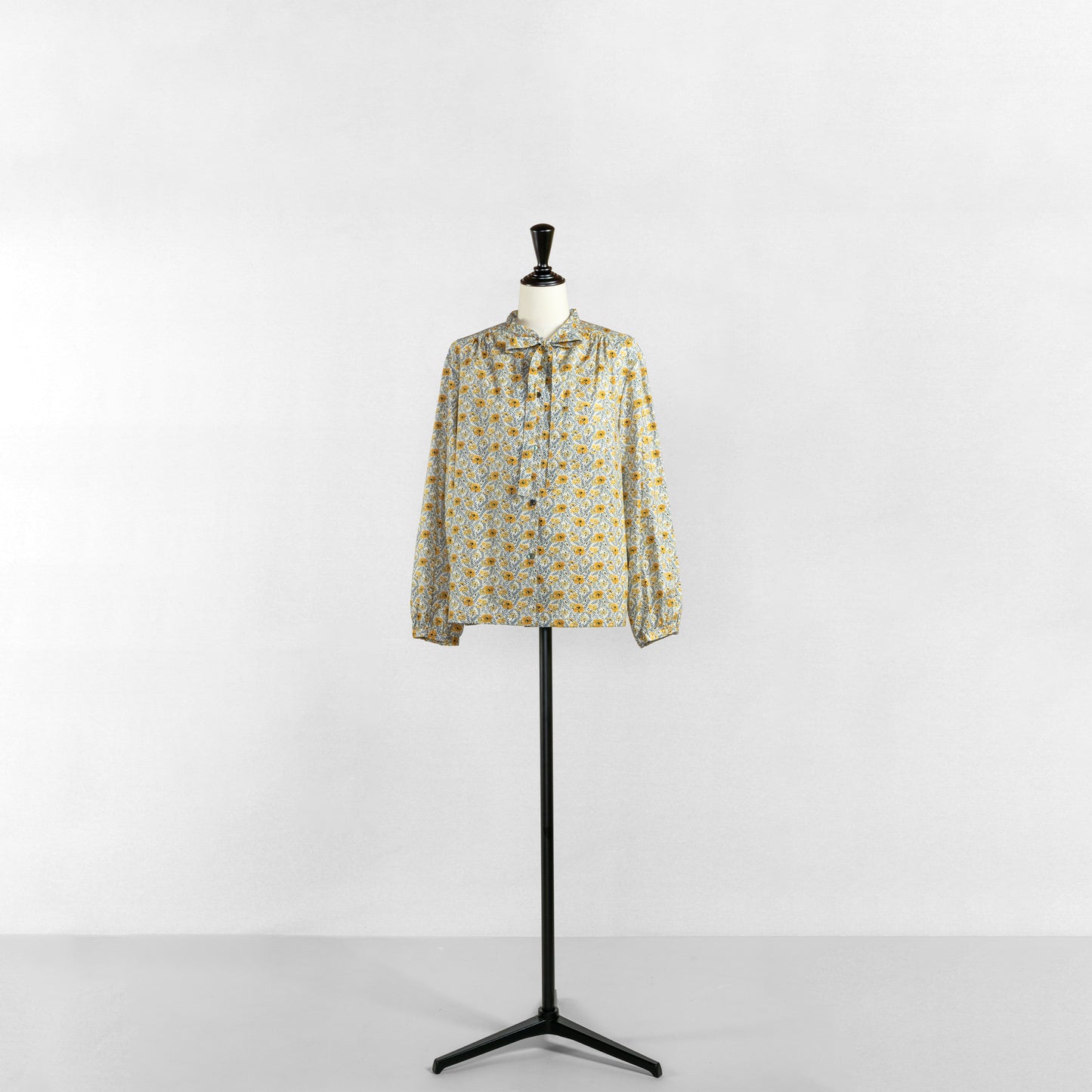 SARAHWEAR <MARIN> LIBERTY PRINT “DEMETER” BOW TIE BLOUSE