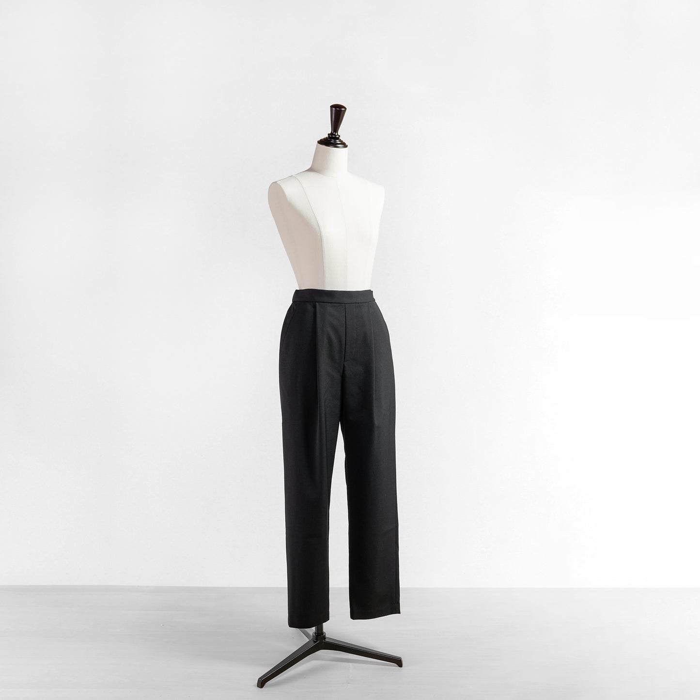 utilité T/W GABARDINE TUCK PANTS