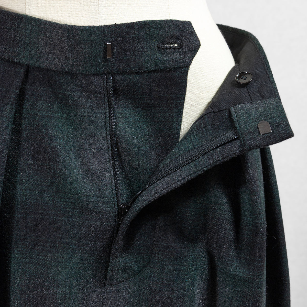 26AW SACRA プレミアム オンブレチェック パンツ 126504114