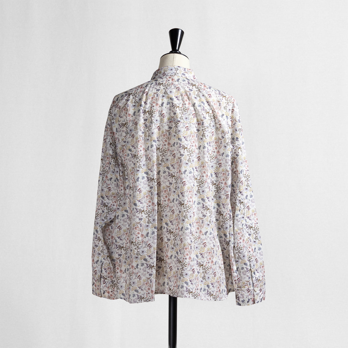 26AW FONTANA GRANDE リバティプリント タックギャザーシャツ 637901