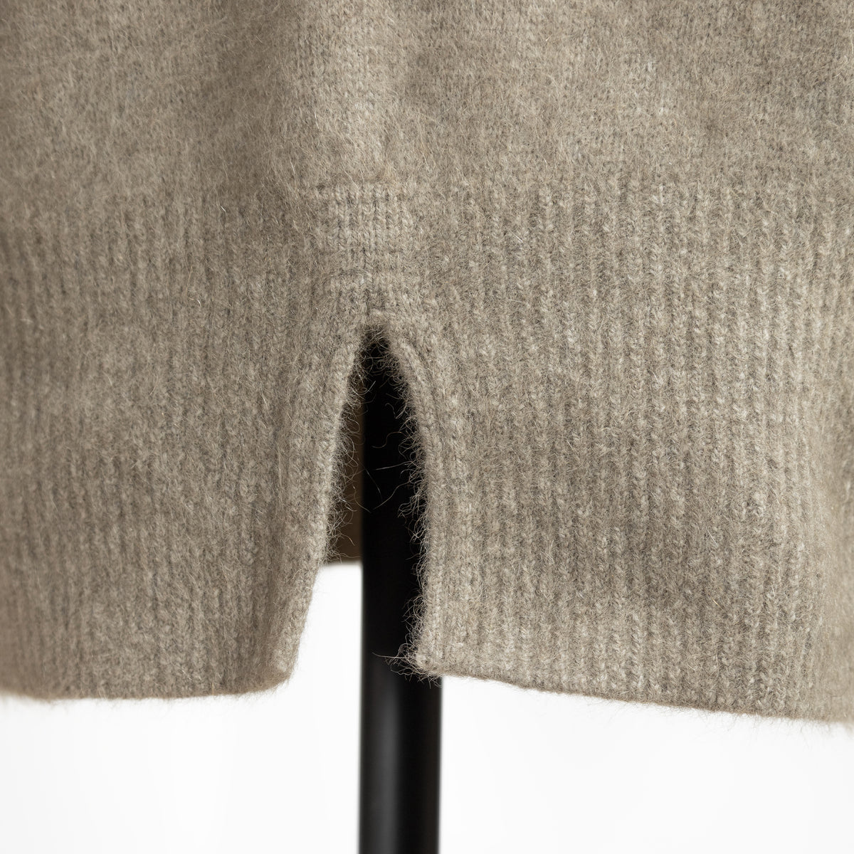 26AW enrica ラクーンブレンド ニットフーディー KNIT294