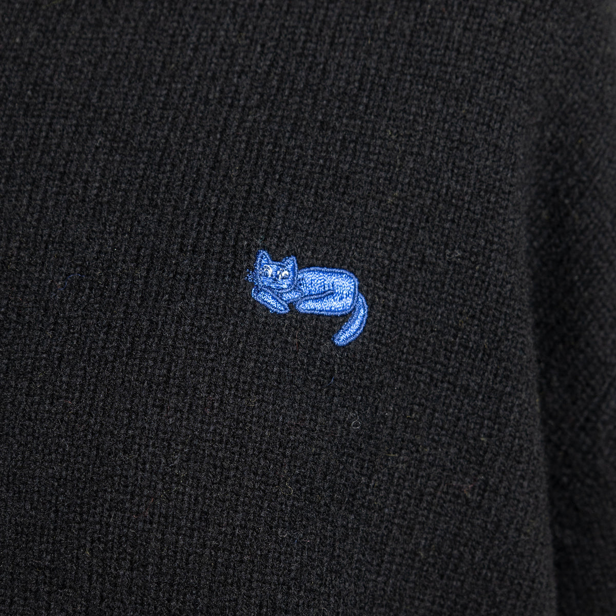 26AW grin ソフトラムナイロンぷくぷくネコ刺繍カーディガン 8264K-016