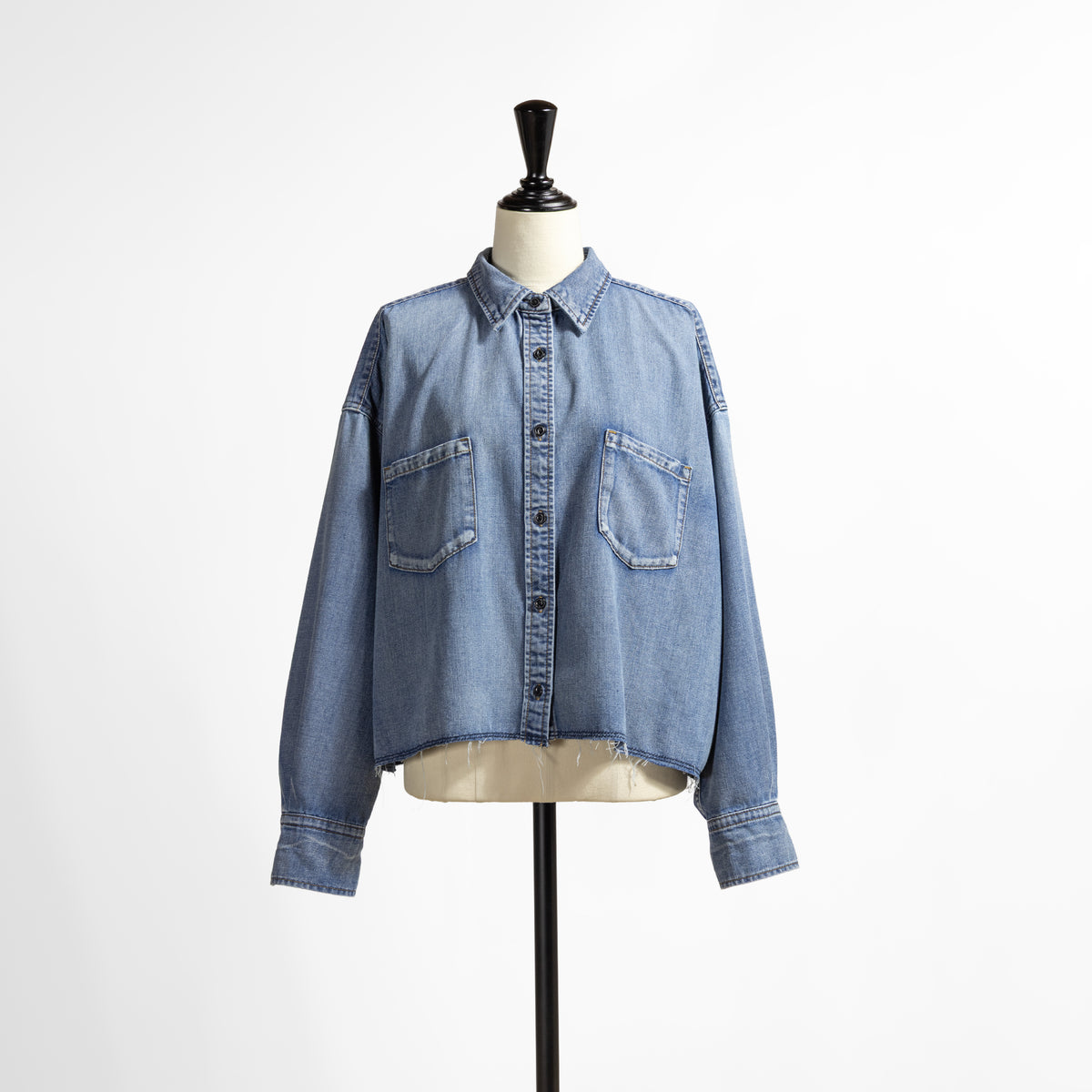 26AW cafune カットオフクロップドデニムシャツ 635909