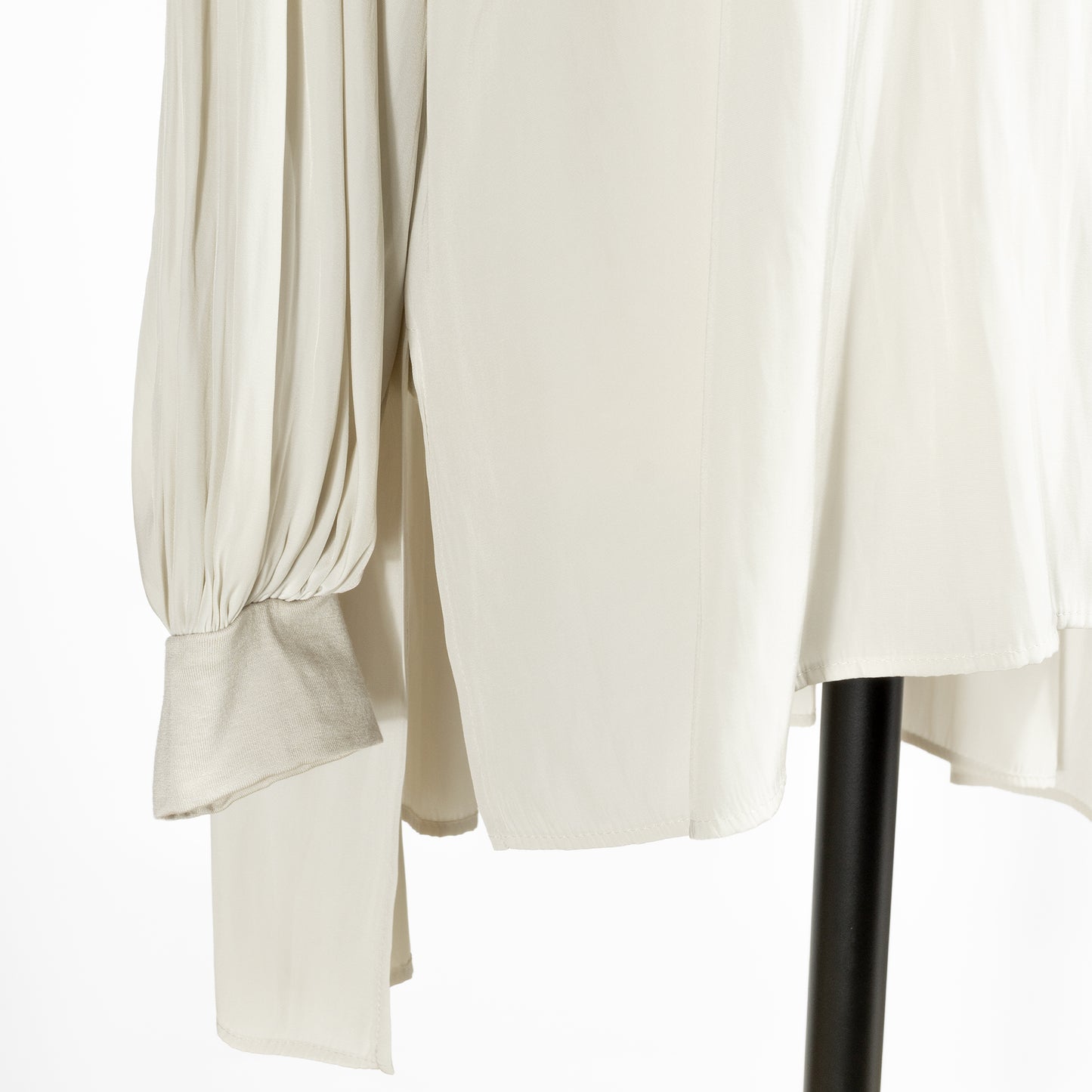 25SAW PASSIONE ギャザーワイドブラウス 546959