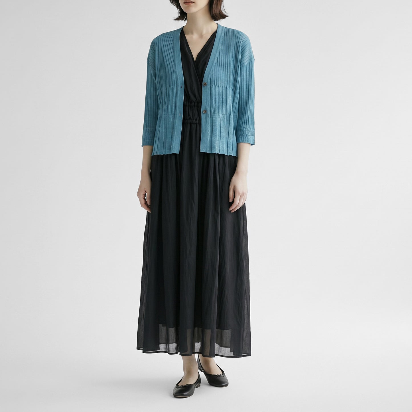 26SS enrica Vネックカーディガン KNIT231