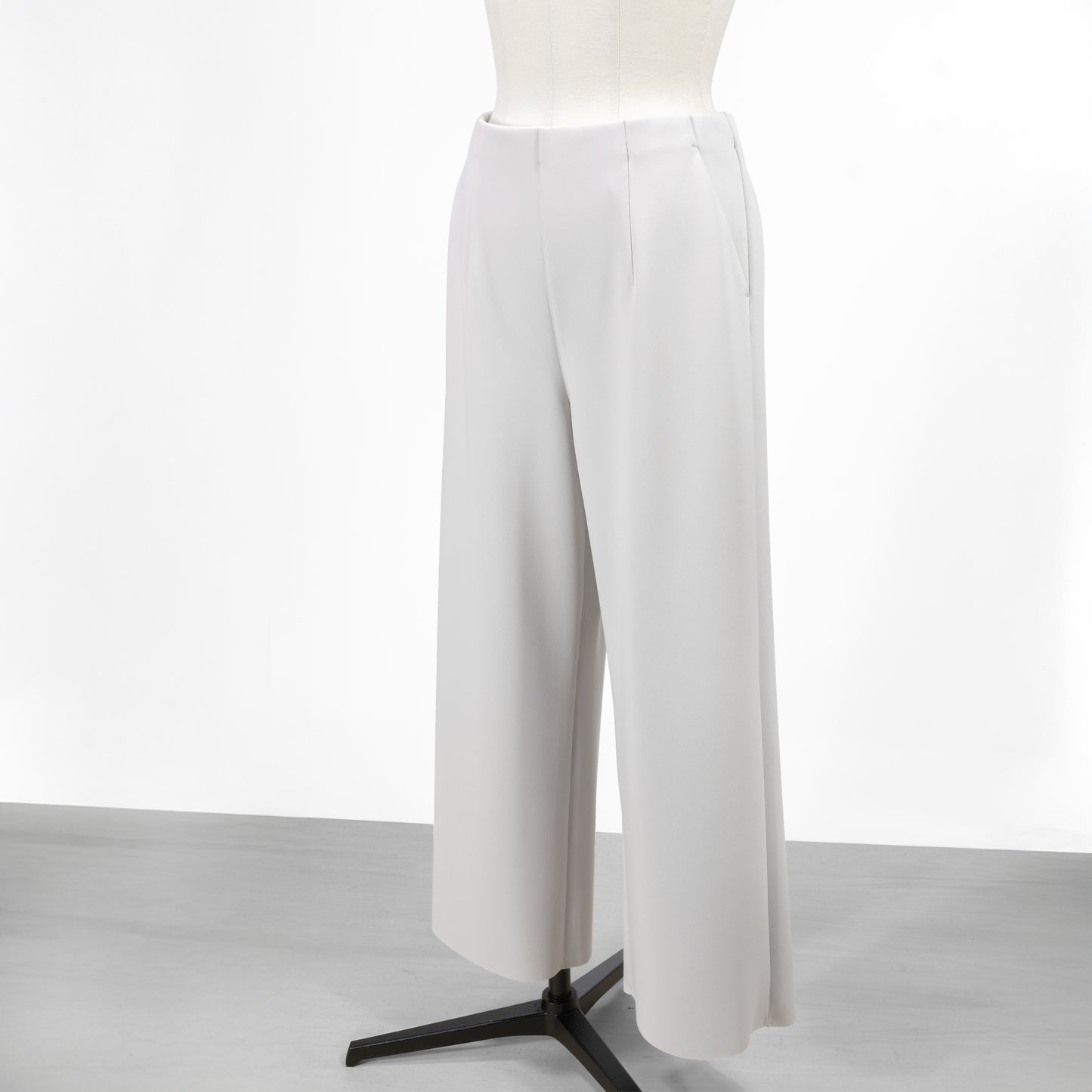 26SS FONTANA GRANDE ストレッチタックワイドパンツ 617601