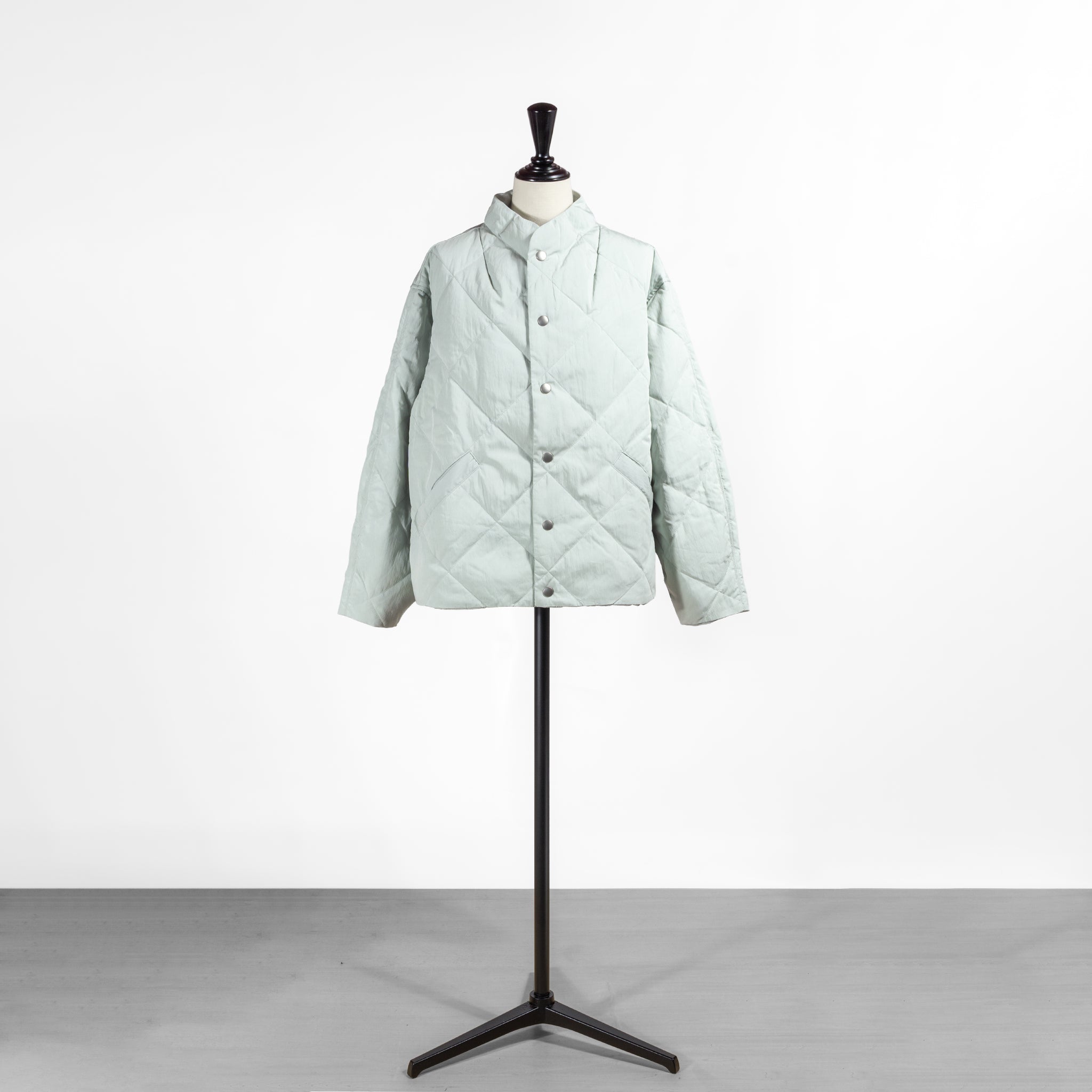 ONTADE公式｜grin グリン ダウンショートジャケット 8254J-002の通販