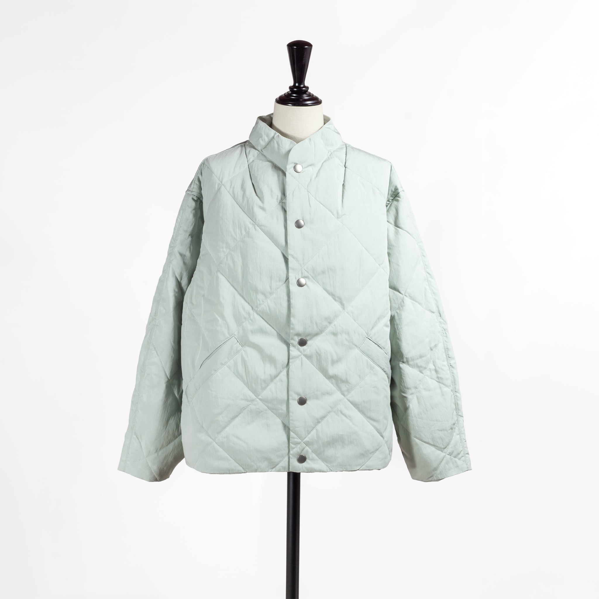 ONTADE公式｜grin グリン ダウンショートジャケット 8254J-002の通販