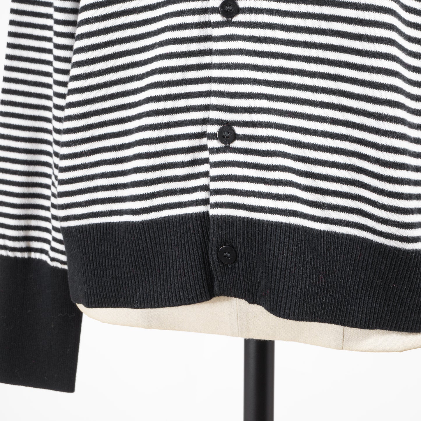 grin 綿カシミヤクルーネックカーディガン 8254K-028