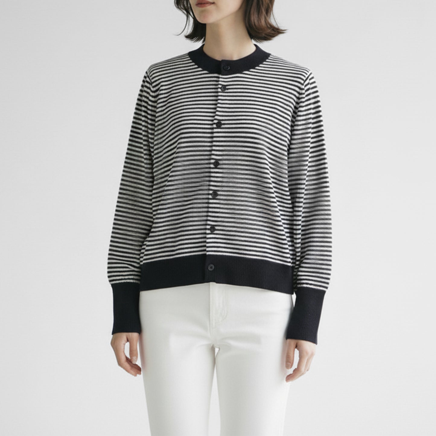 grin 綿カシミヤクルーネックカーディガン 8254K-028