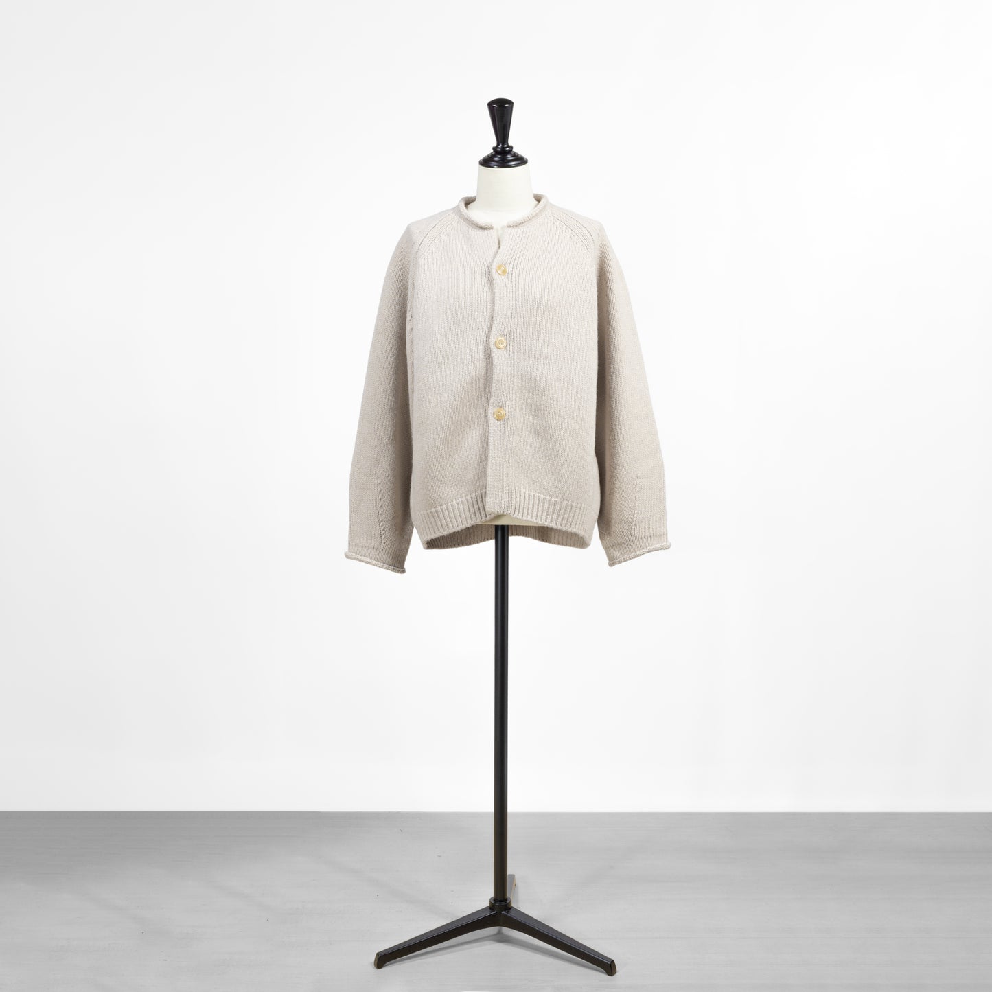 25AW grin シェパードAirラグランカーディガン 8254K-001