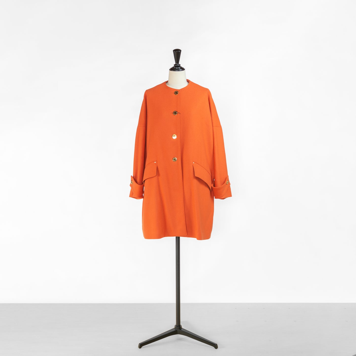 MACKINTOSH NEW HUMBIE NO COLLAR METAL BUTTON JAFFA