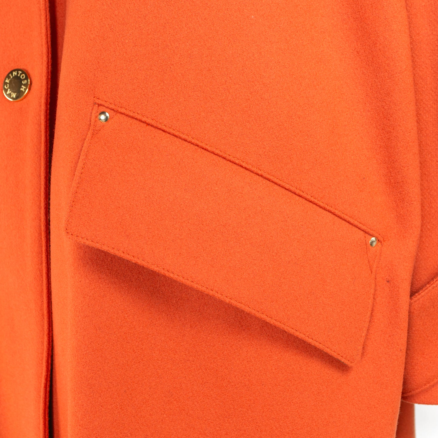 MACKINTOSH NEW HUMBIE NO COLLAR METAL BUTTON JAFFA