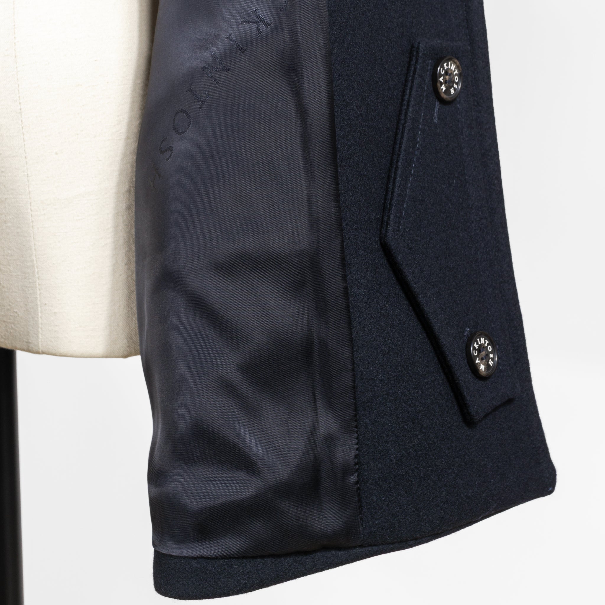 ONTADE公式｜MACKINTOSH マッキントッシュ HUMBIE SHORT MB ハンビー