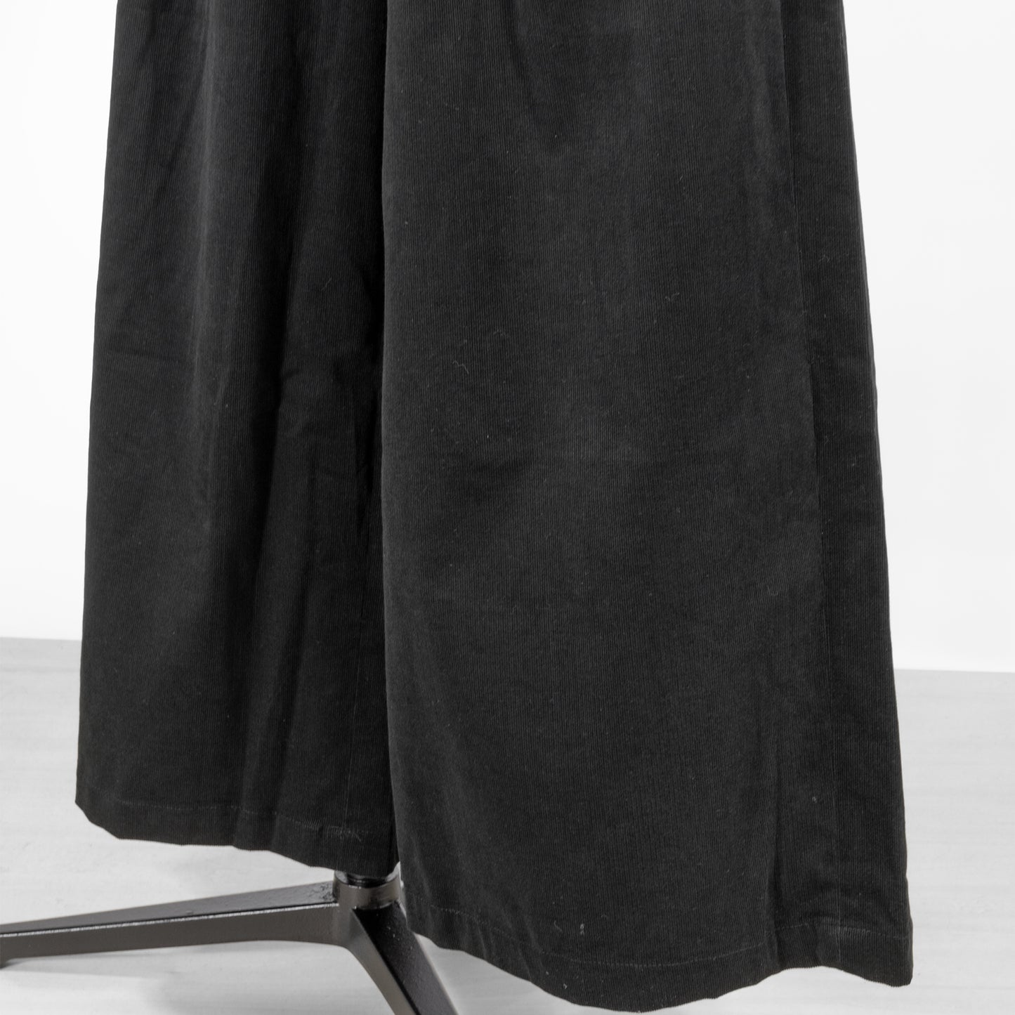 25AW mizuiro ind コーデュロイタックワイドパンツ 4-260067