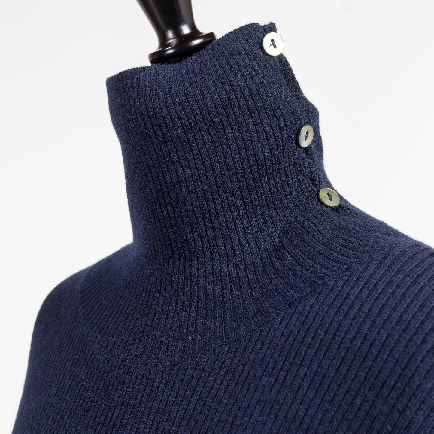 25AW mizuiro ind ボタン付きリブハイネックプルオーバー 4-220090