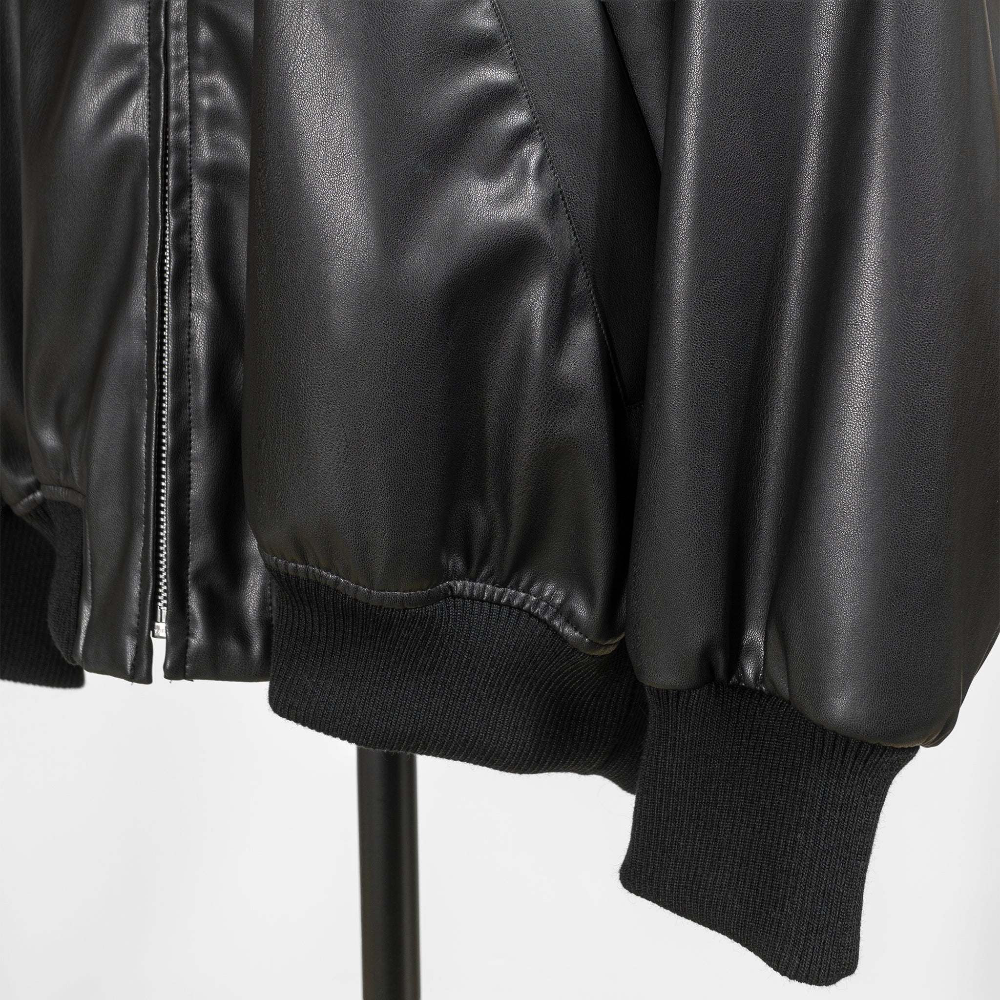 新品タグ付 ミズイロインド イミテーションレザージップブルゾン 送料