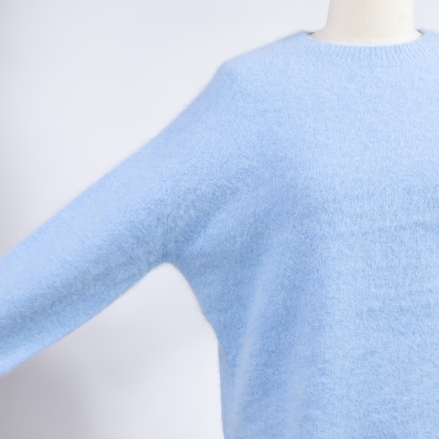 25AW PASSIONE フォックスカシミヤクルーネックセーター 546901