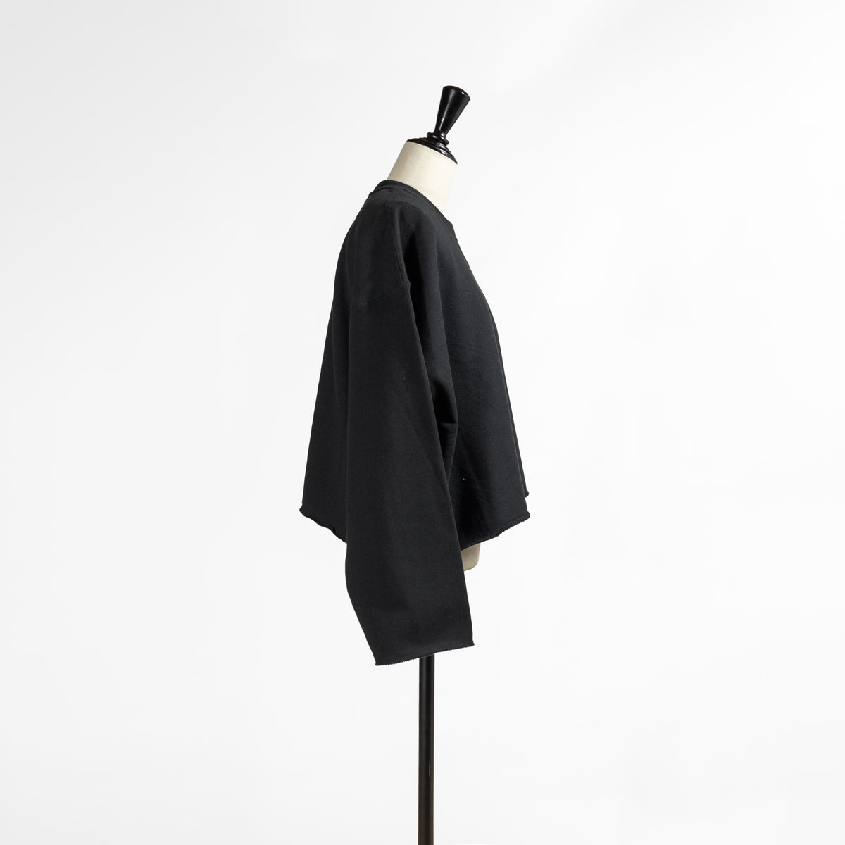 26AW SACRA エクストラファインフリース ロゴトップ 126541091