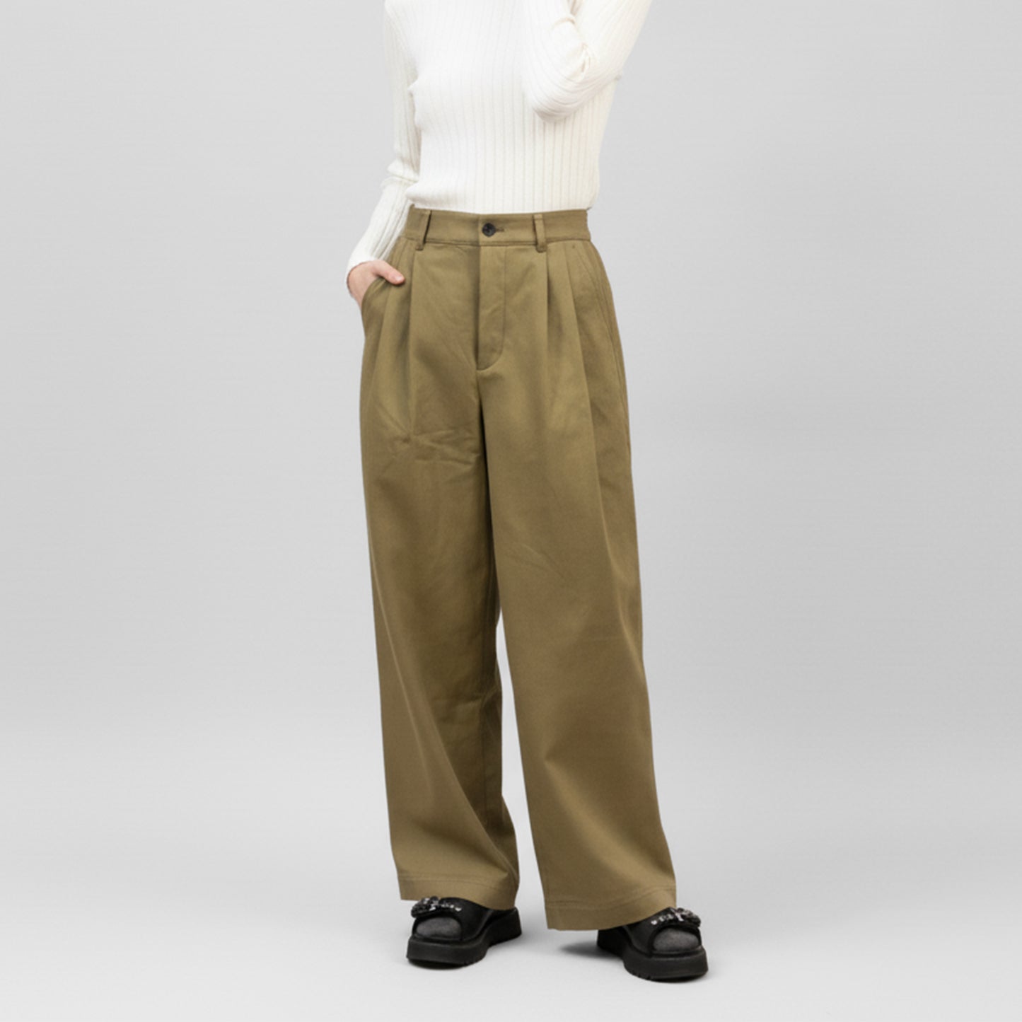 25AW SACRA ハイカウント チノクロスパンツ 125614111