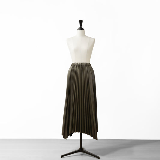 24AW SACRA SYNTHETIC LEATHER PLEATS SKIRT