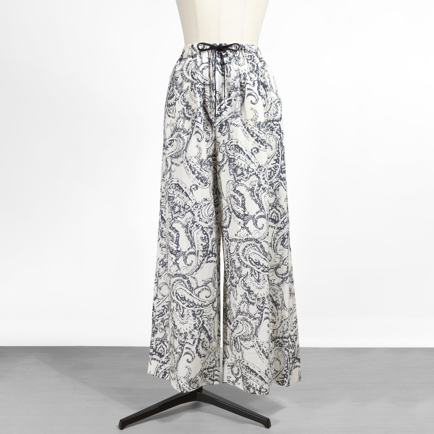 26SS SACRA ブラードペイズリーパンツ 126119111