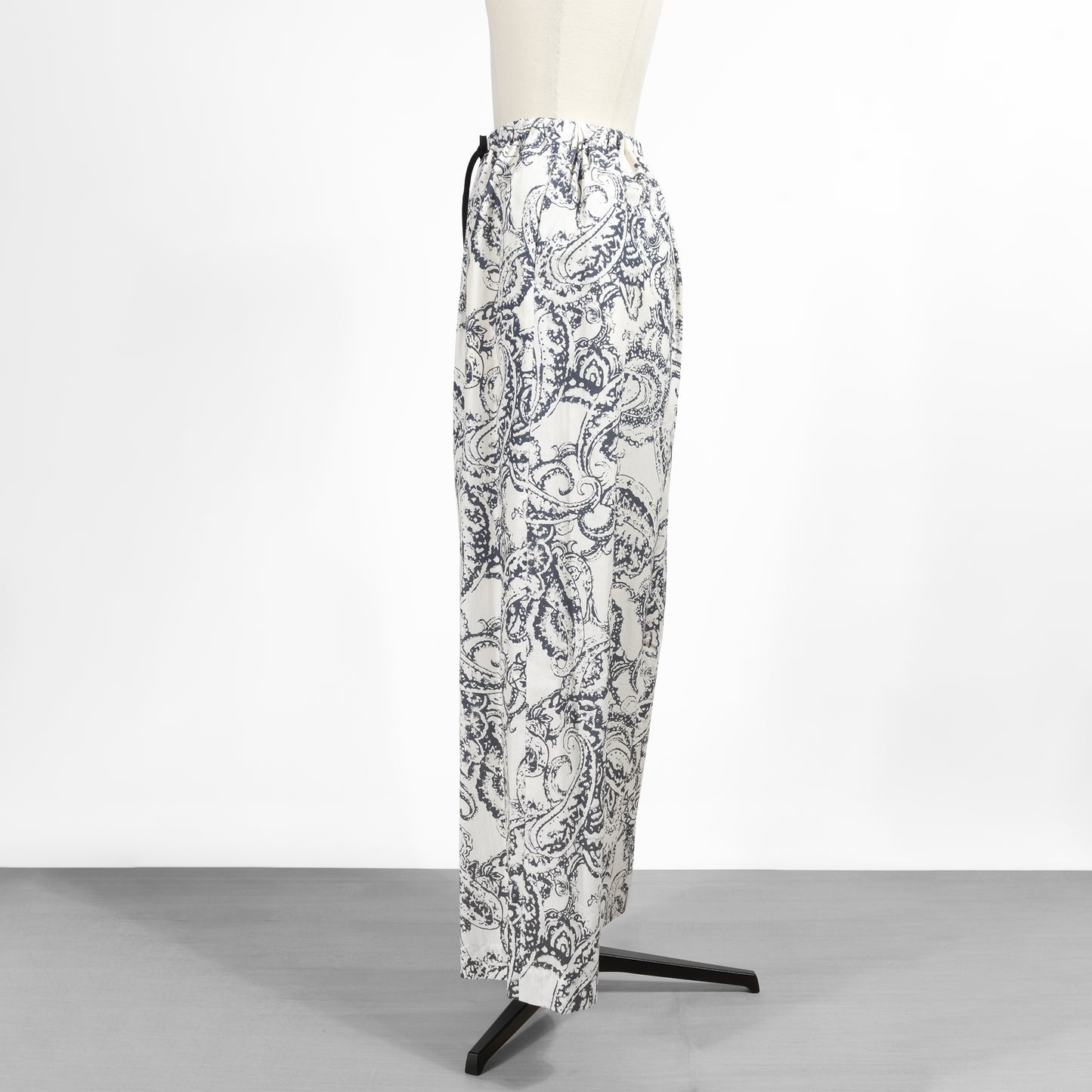 26SS SACRA ブラードペイズリーパンツ 126119111