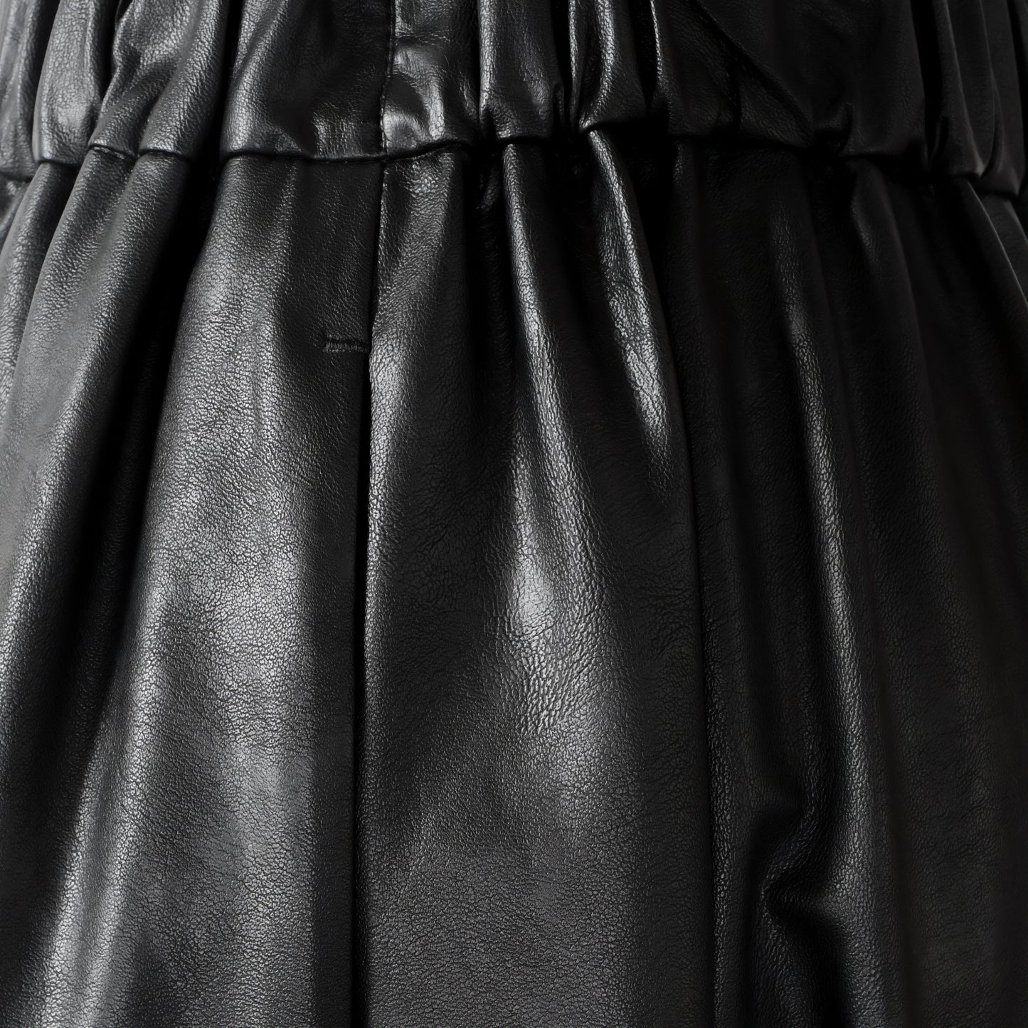 24AW SACRA SYNTHETIC LEATHER SKIRT