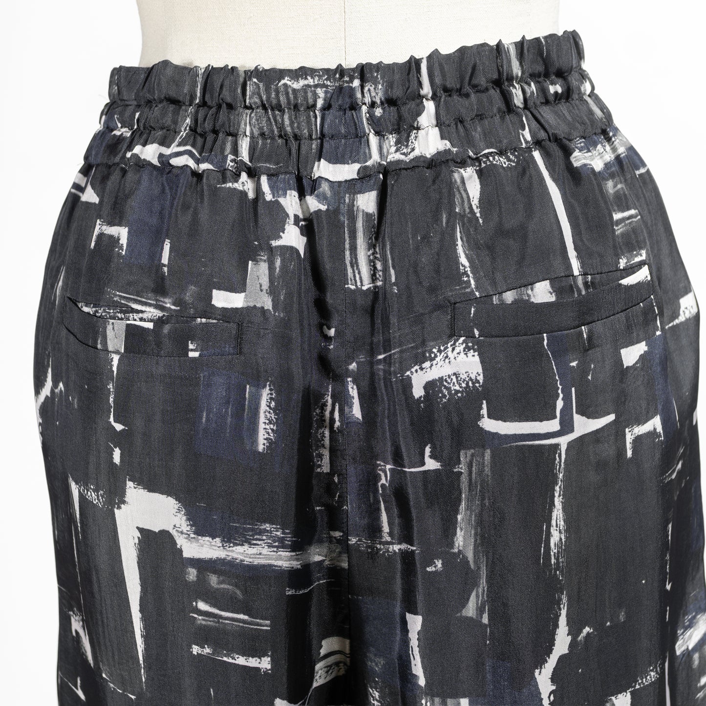 25AW SACRA ブラッシュペインティングパンツ 125510112
