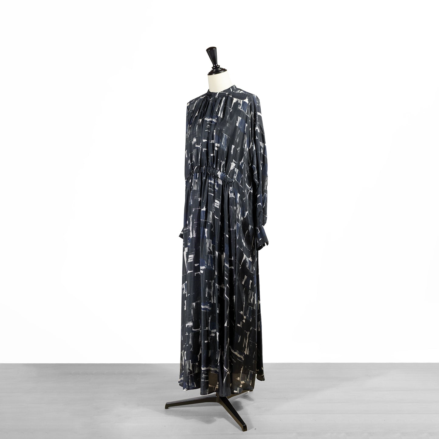 25AW SACRA ブラッシュペインティングワンピース 125510041