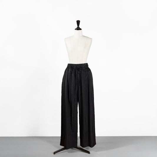 25SS SACRA シアーシュリンクタフタパンツ