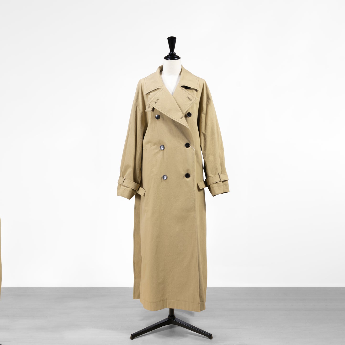 26AW SACRA クランプルドコットンロングコート 126100011