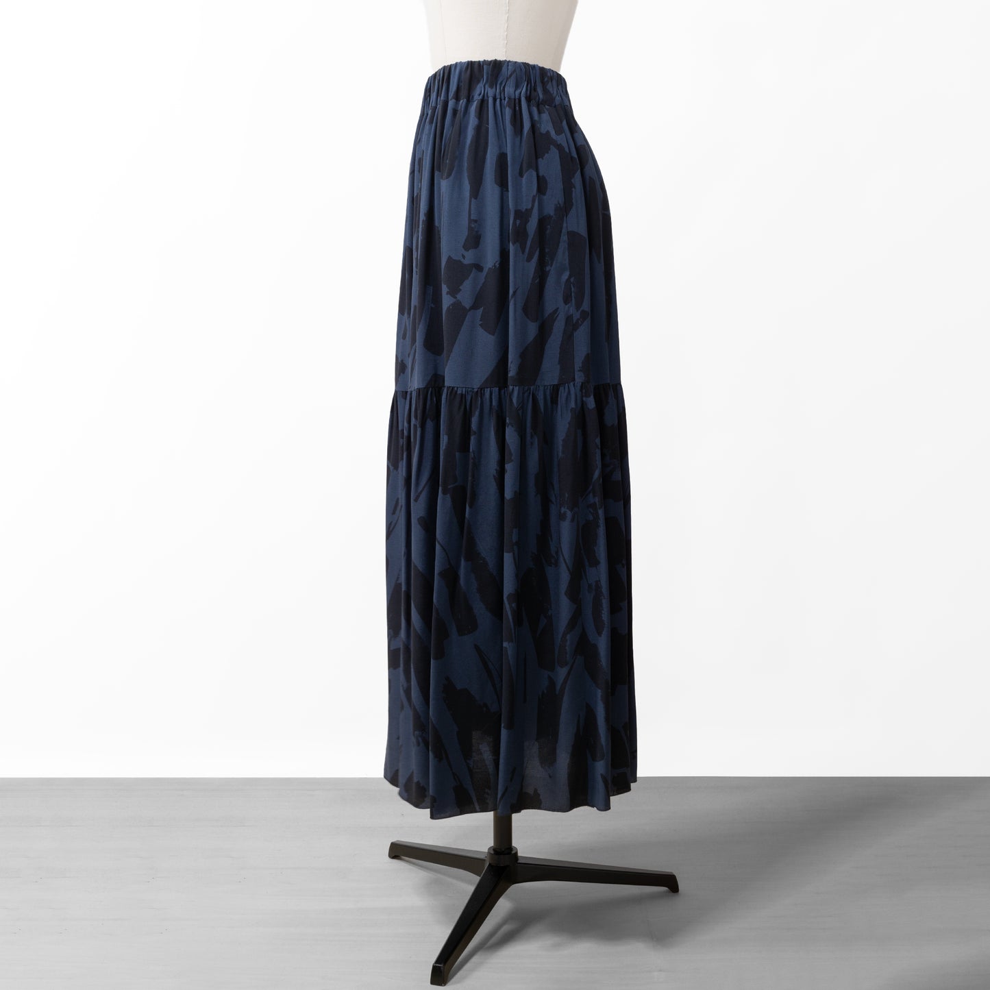 24AW SACRA ABSTRACT PAINTING SKIRT