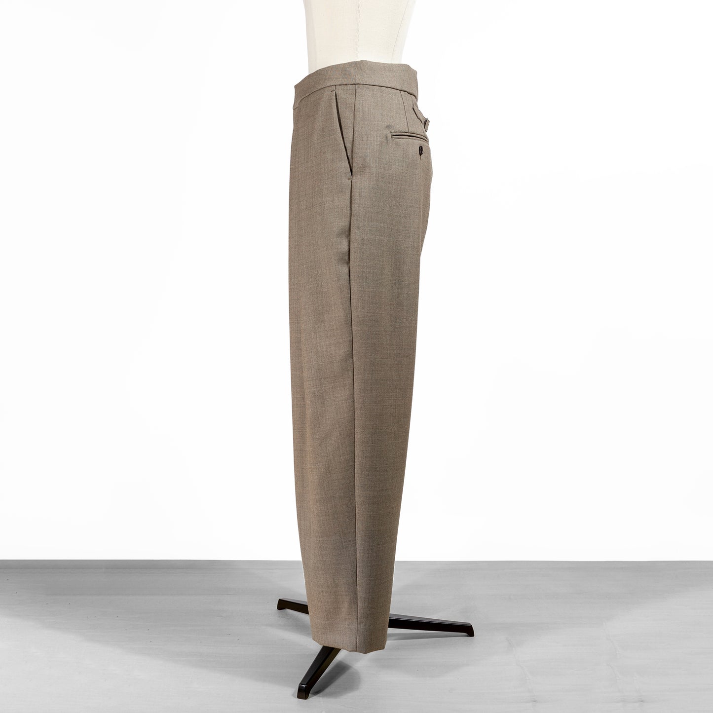 25AW SACRA ハイカウントウーステッドサージパンツ 125515112