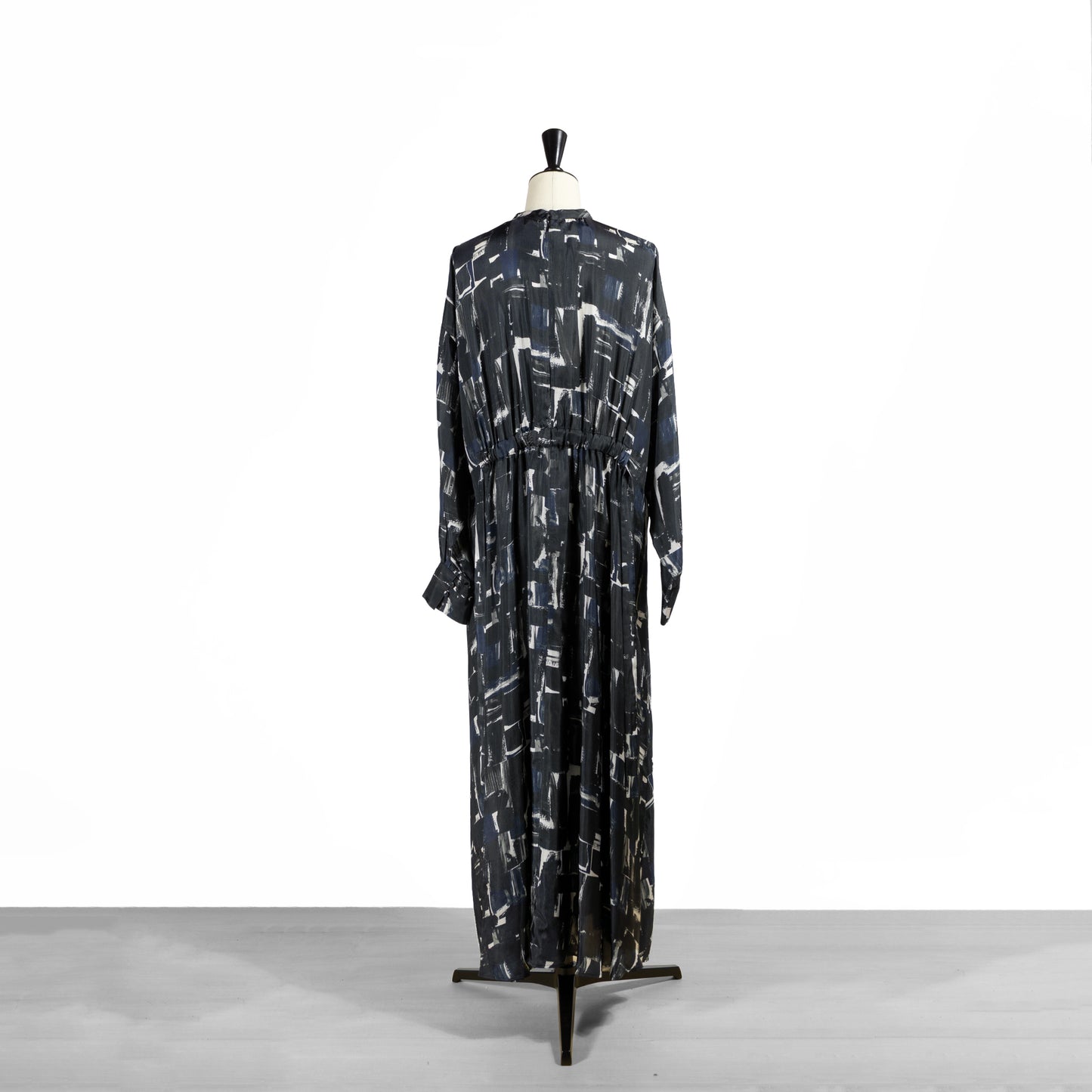 25AW SACRA ブラッシュペインティングワンピース 125510041