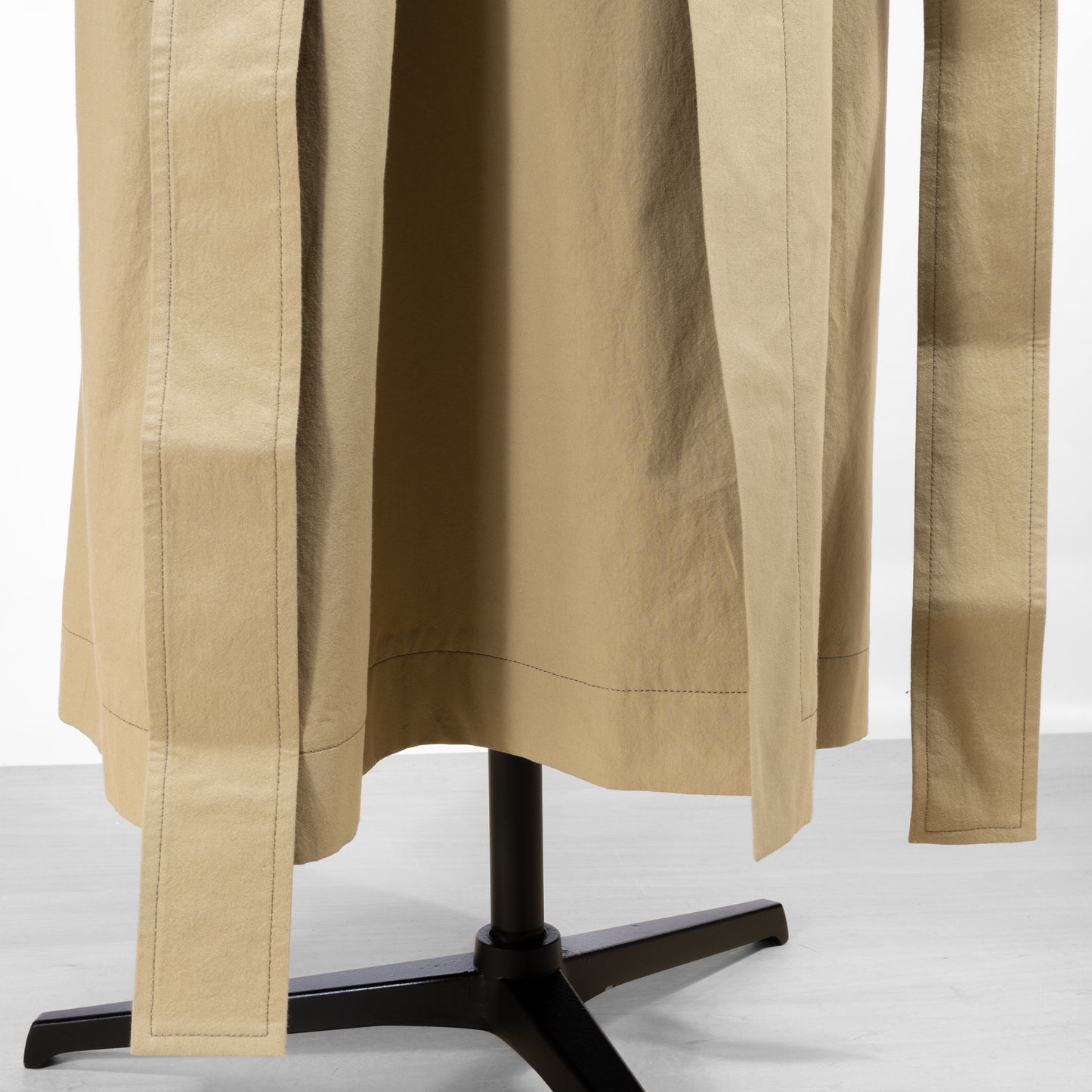 26AW SACRA クランプルドコットンロングコート 126100011