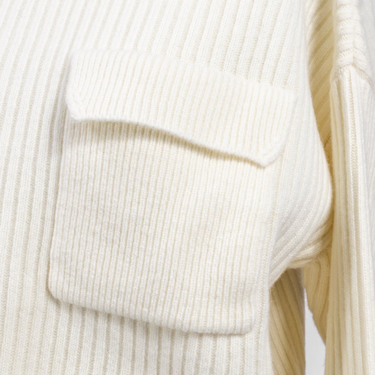 25AW SACRA ボイルラムウールリブトップ 125631081