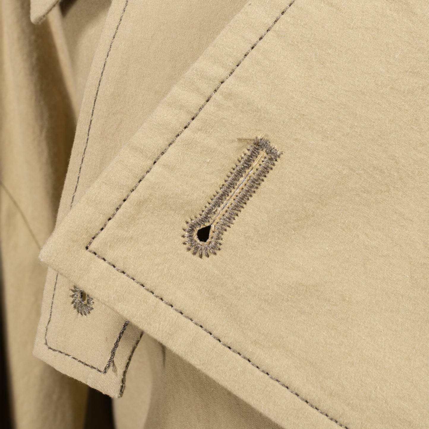 26AW SACRA クランプルドコットンロングコート 126100011