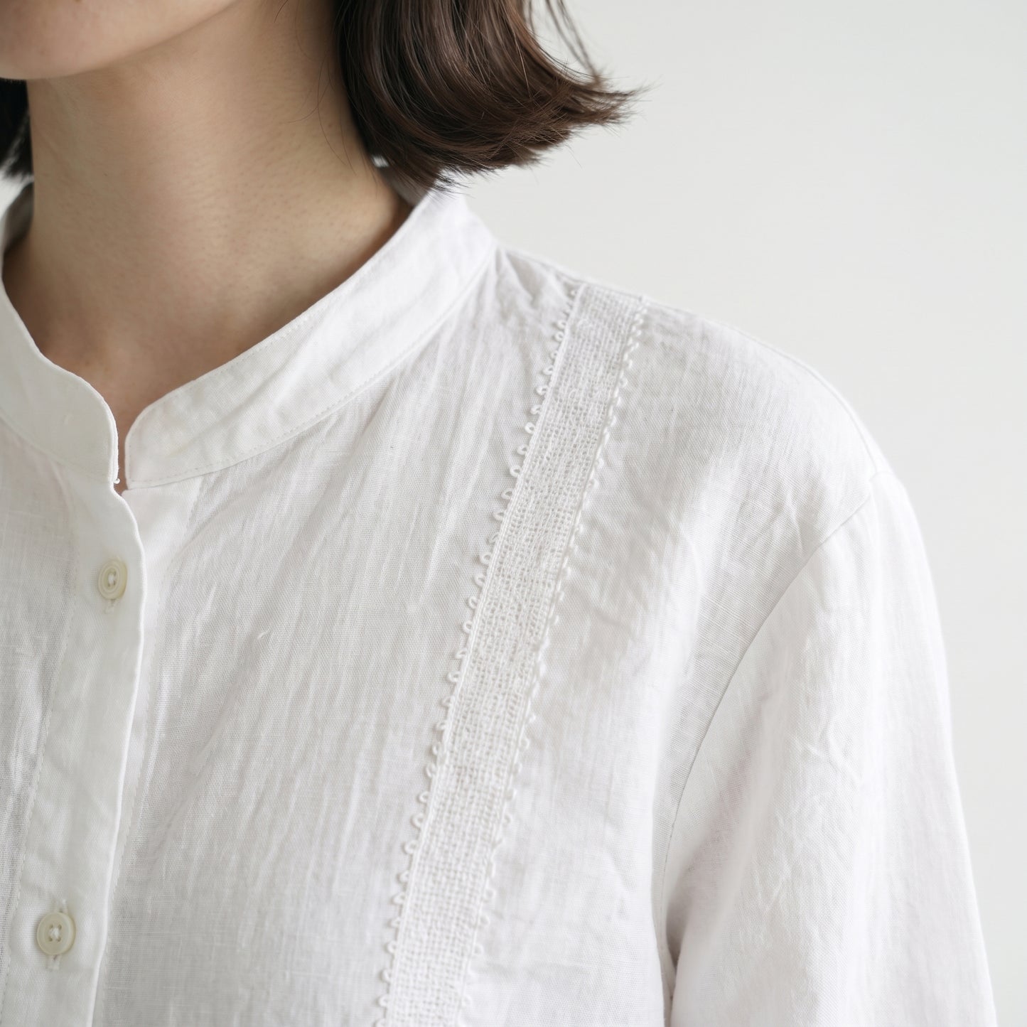 26AW SARAHWEAR ＜Ronan＞シャンブレースタンドカラーシャツ C53122