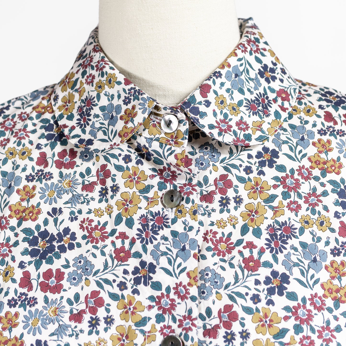 25AW SARAHWEAR ＜Sophia＞リバティプリント丸衿シャツ C53053